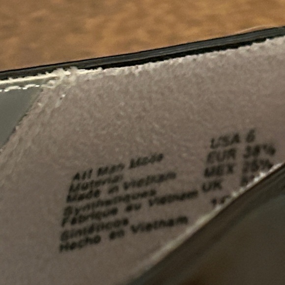 Black Patent Leather Mary Jane Shoes with double Velcro straps, size 6 - Picture 11 of 12